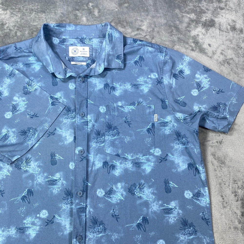 Hurley Shirt Mens XL Blue Skulls Pineapple Stretch Fit Tropical Floral Button Up